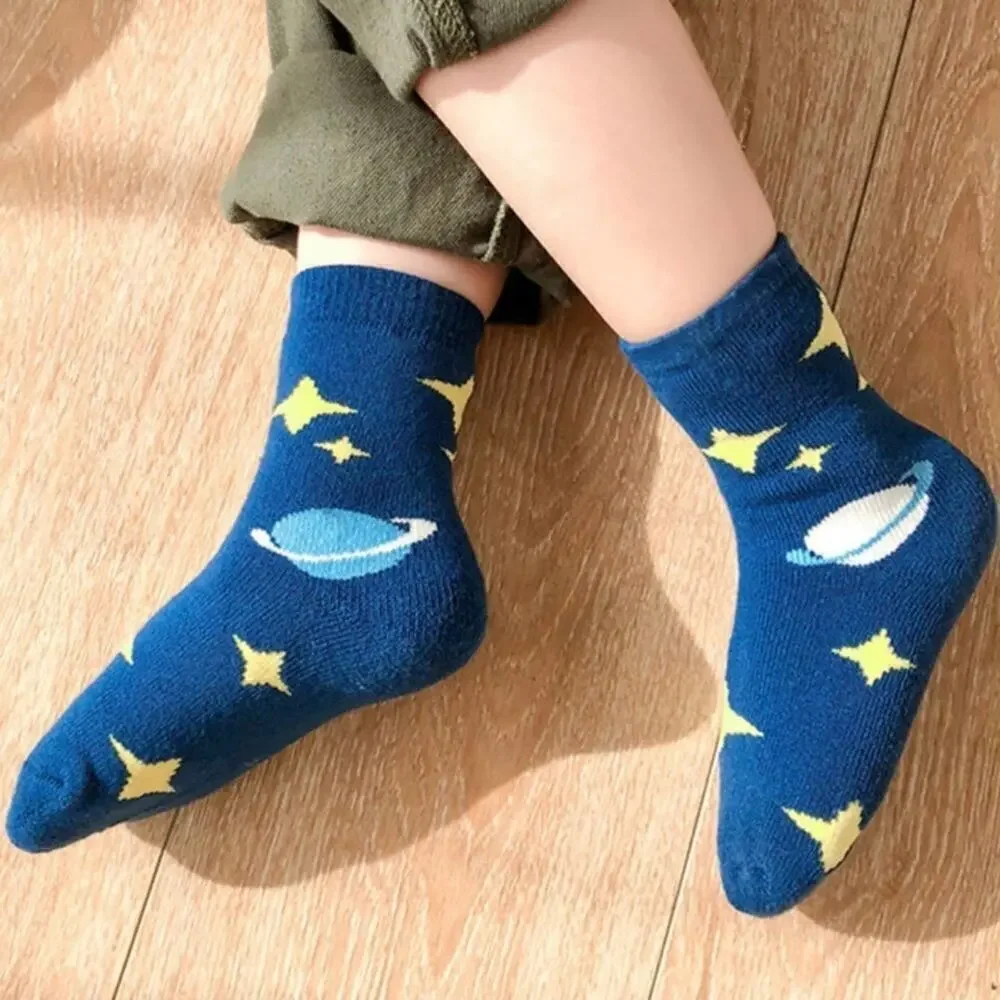 New Outer space kids’ socks 9-12 yr.